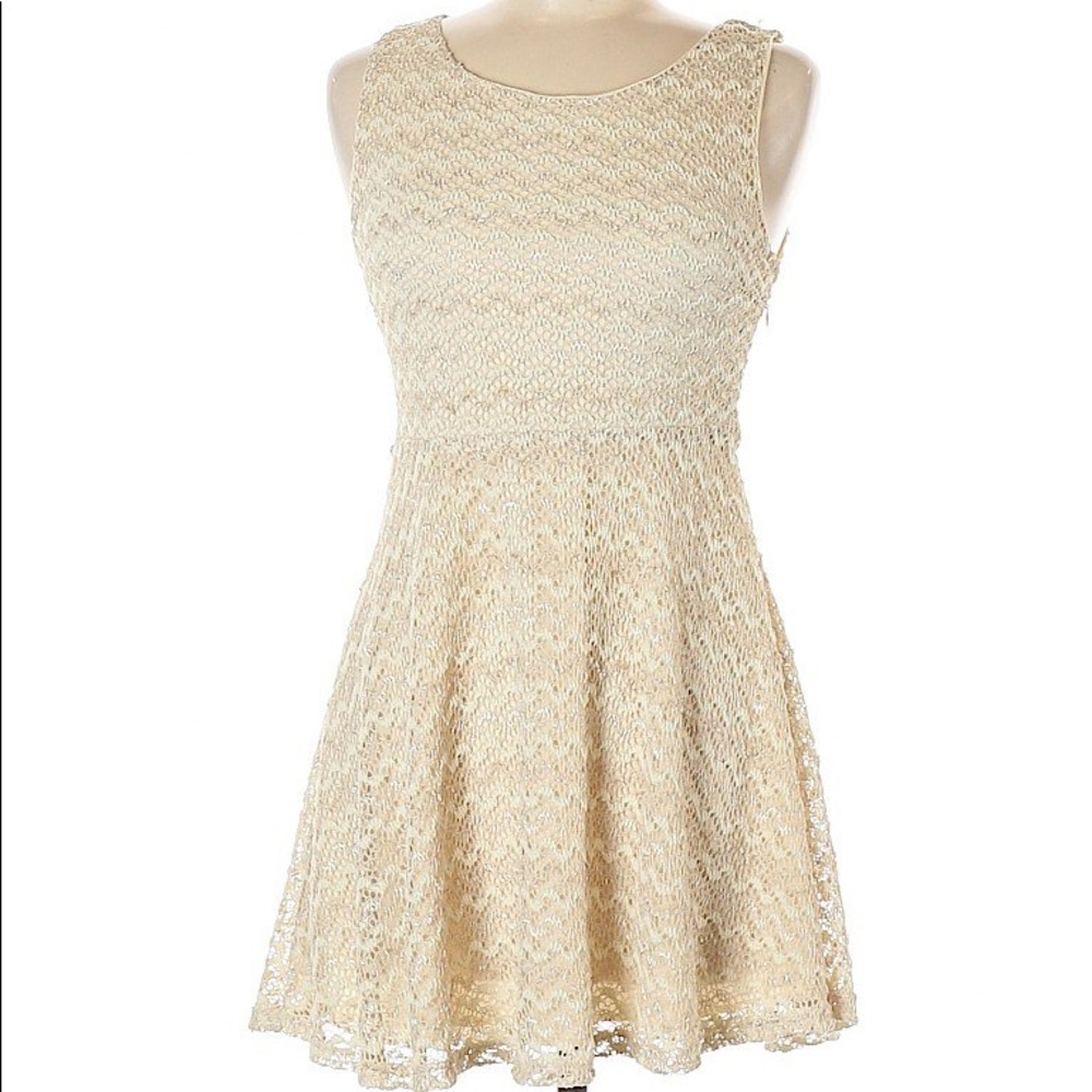 Sans Souci Dress- selling to clean out my closer
